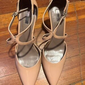 TAHARI Blush Pink Strappy Patent Heel Pump Pointed Shoe-9.5M-subtly sexy-worn 1x